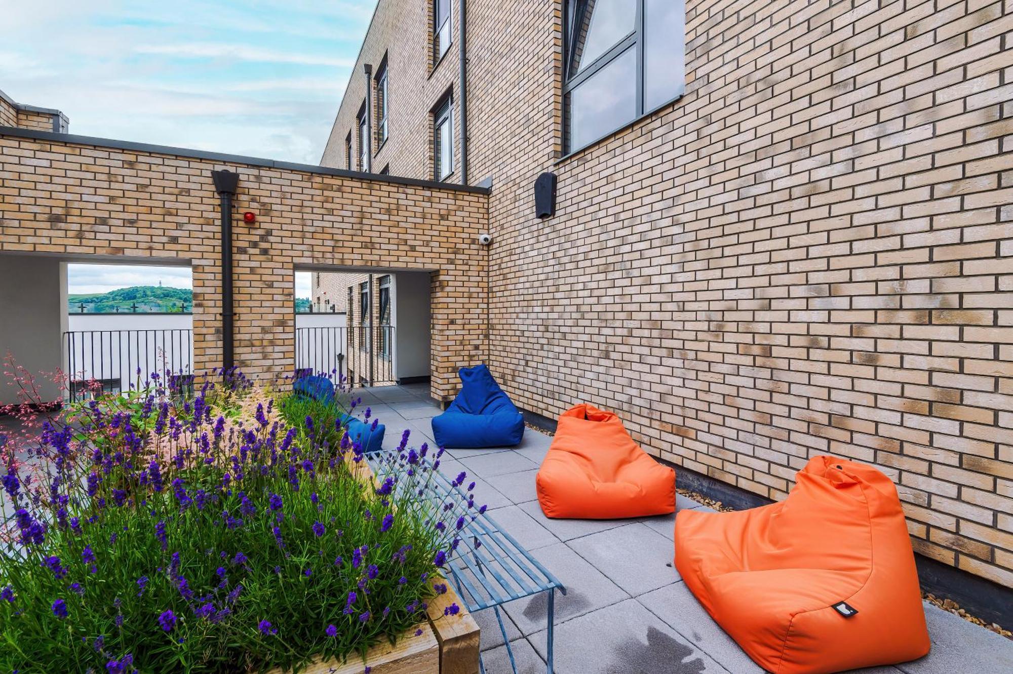 Hilltop Serviced Apartments - Sheffield Eksteriør bilde